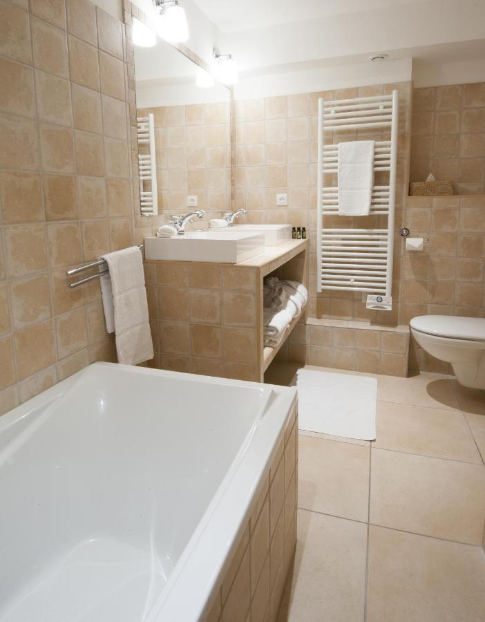 Domaine Le Bois Des Dames Bed & Breakfast Chantemerle-les-Grignan Exterior photo